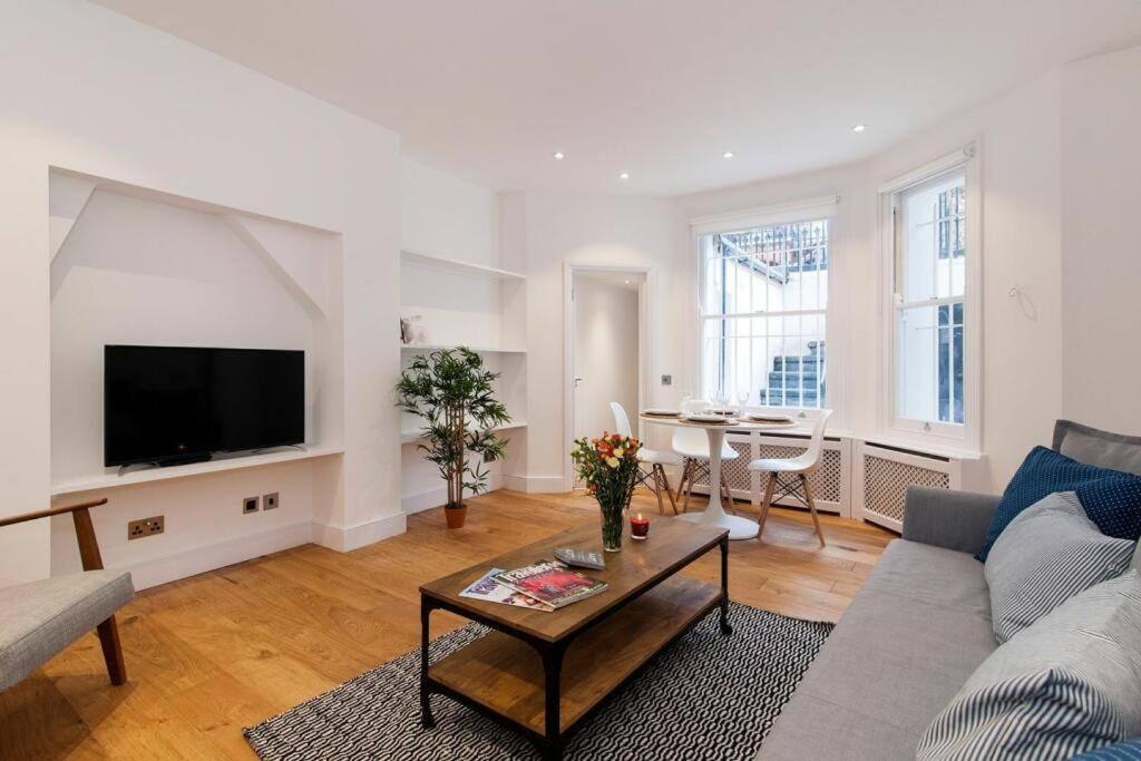 Charming Stylish One-Bedroom Apartment ลอนดอน ภายนอก รูปภาพ